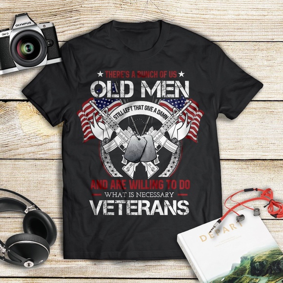 There's a bunch of us Old Men Veterans T-Shirt - Picture 1 of 1
